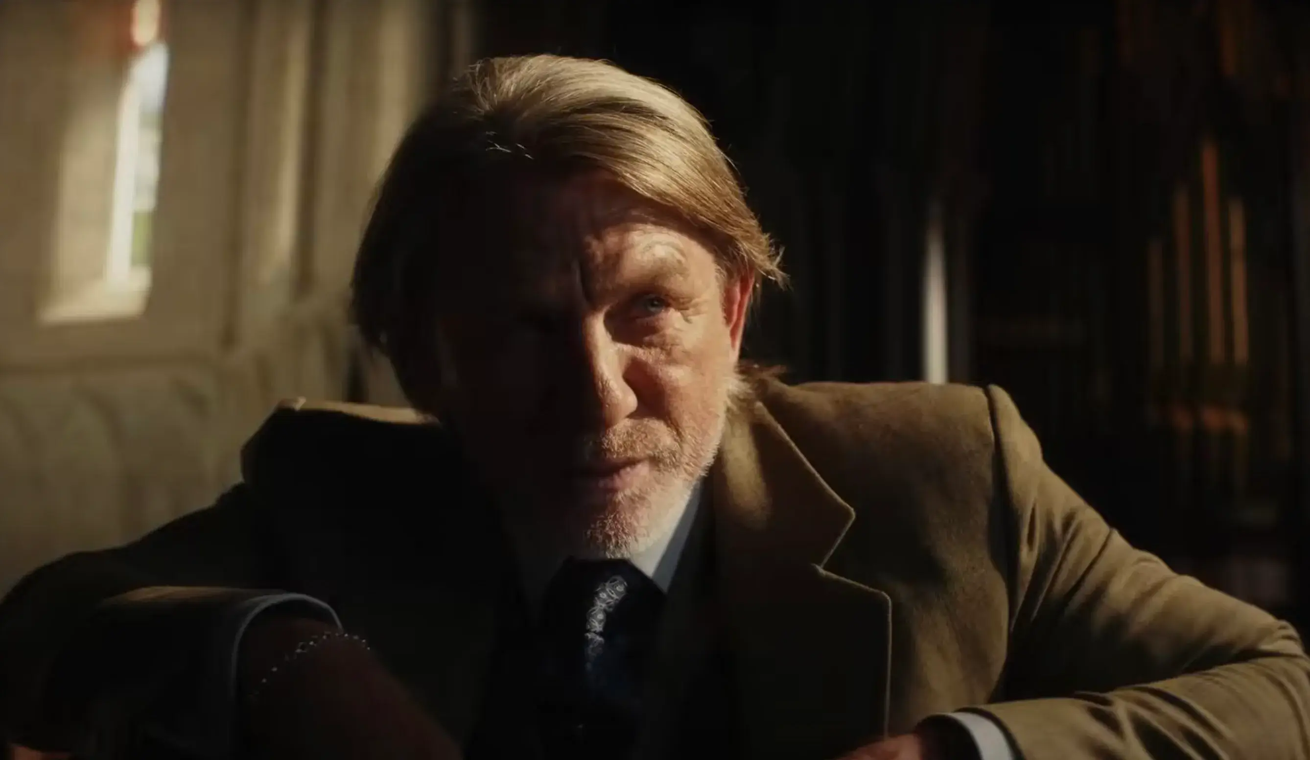 Books like knives out