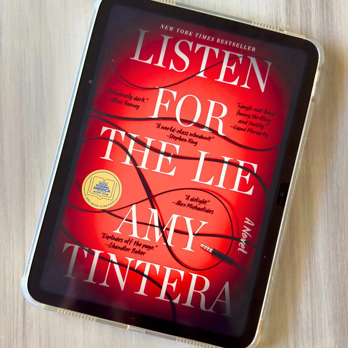 Books like Listen for the Lie: 9 thrillers that lie to your face, including Perfect Modern Wife by Kristen Van Nest